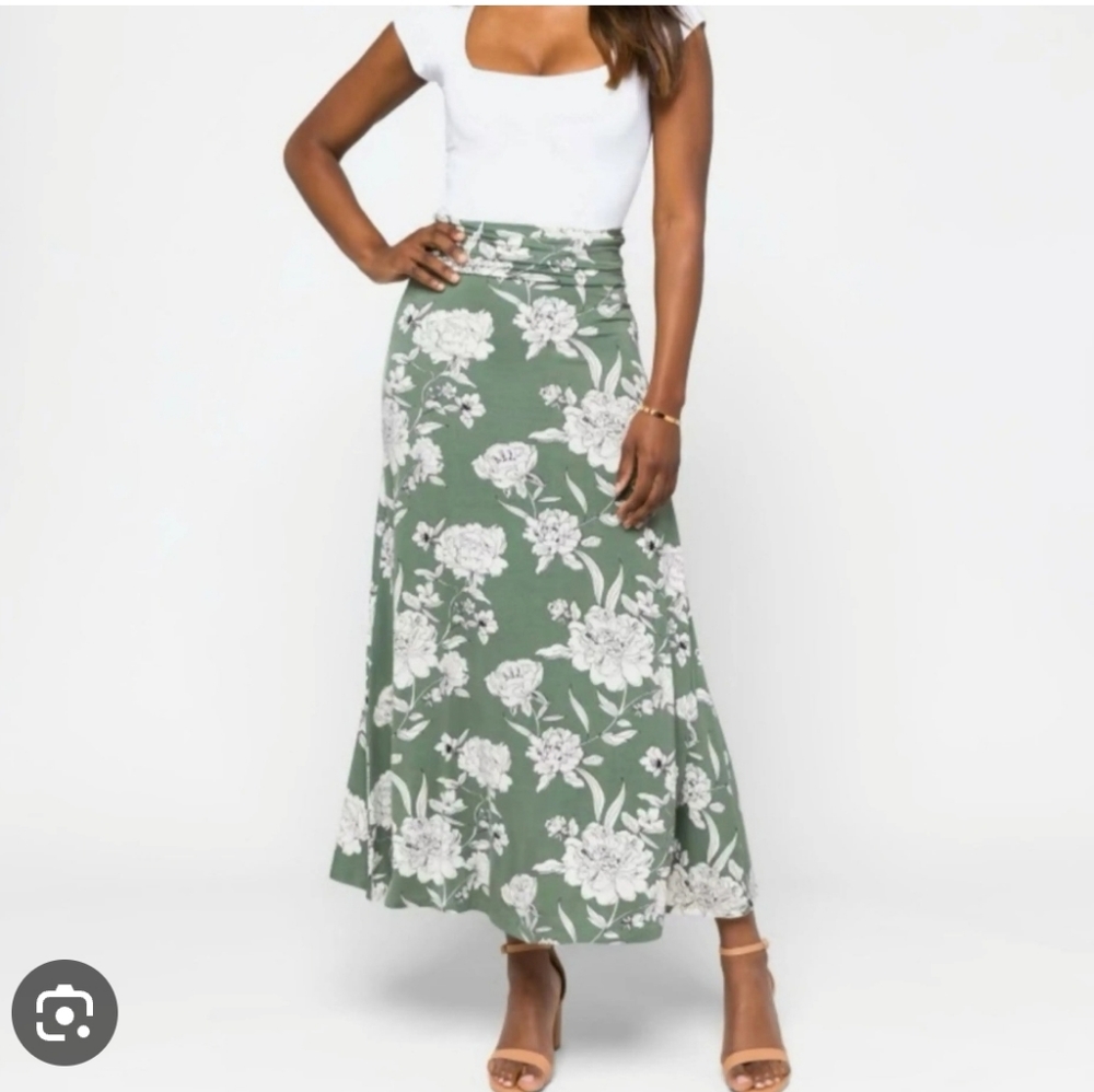 Market & Spruce small floral maxi skirt